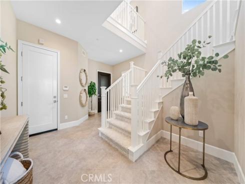 100  Viano  , Irvine, CA