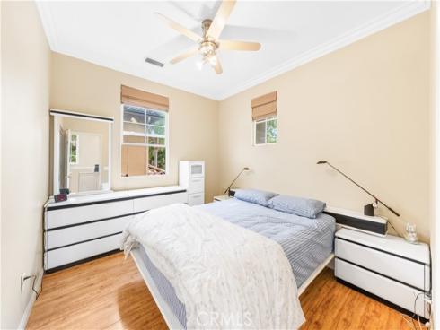 23  Vacaville  , Irvine, CA