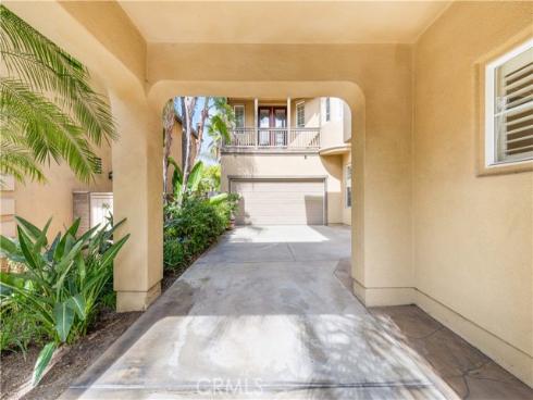 23  Vacaville  , Irvine, CA