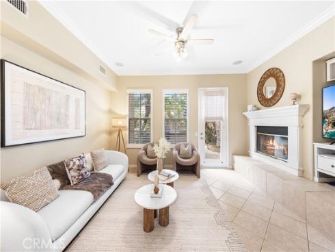 23  Vacaville  , Irvine, CA