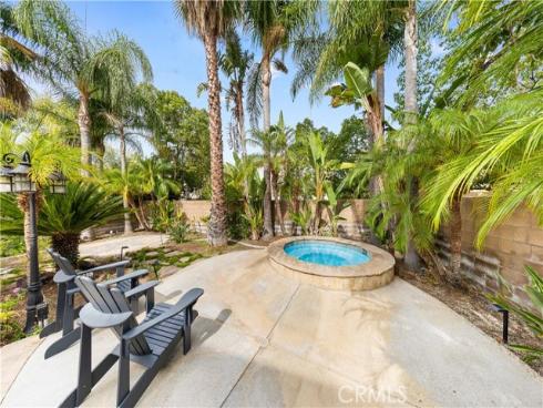 23  Vacaville  , Irvine, CA