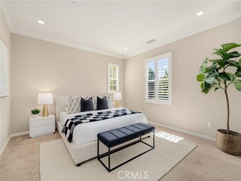 56  Strawberry  , Irvine, CA