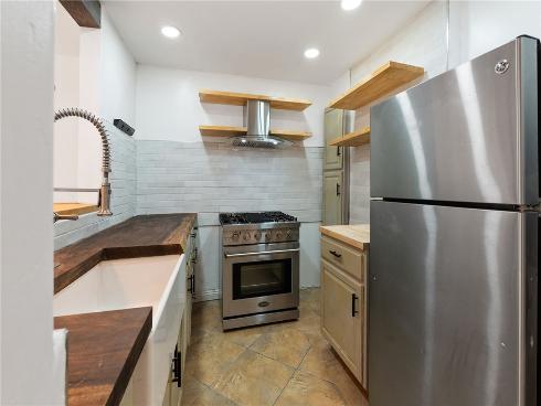 348  Orange Blossom  154 , Irvine, CA