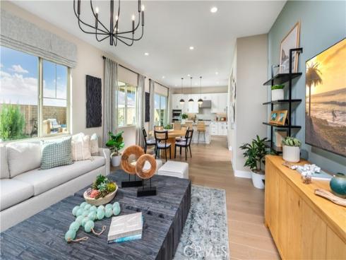 182  Carmine  , Irvine, CA