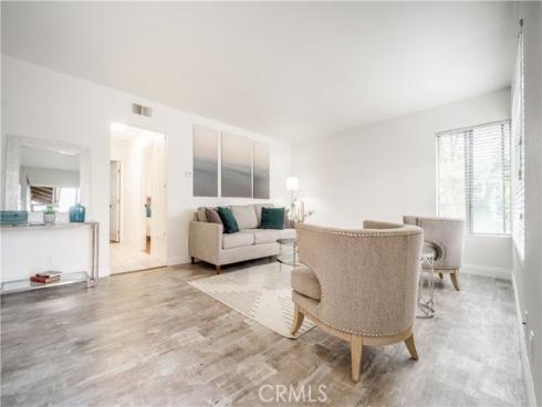 46  Echo  16  Run, Irvine, CA