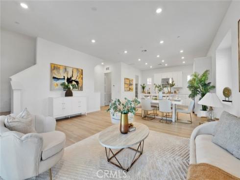 248  Culture  , Irvine, CA