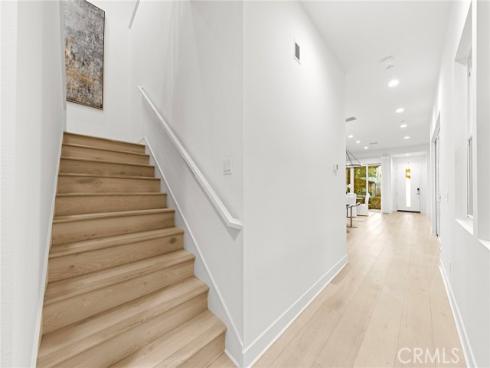 134  Aspect  , Irvine, CA