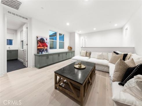 134  Aspect  , Irvine, CA