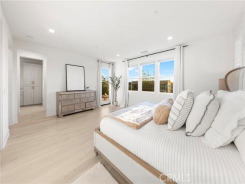 134  Aspect  , Irvine, CA