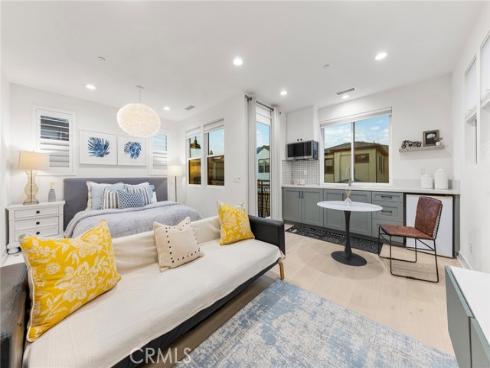 134  Aspect  , Irvine, CA