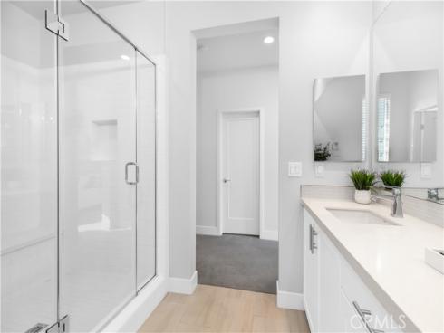 121  Novel  , Irvine, CA