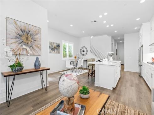 121  Novel  , Irvine, CA