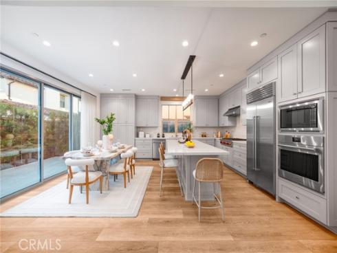 111  Reflection  , Irvine, CA