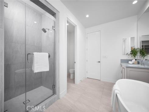 111  Reflection  , Irvine, CA