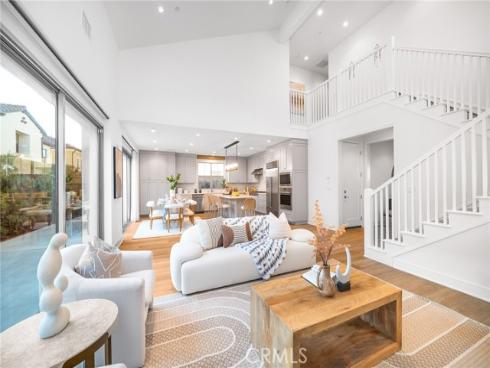 111  Reflection  , Irvine, CA