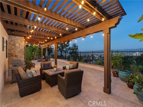 20  Dreamlight  , Irvine, CA