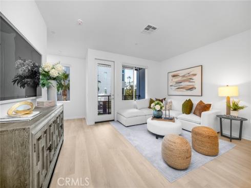 223  Steely  , Irvine, CA