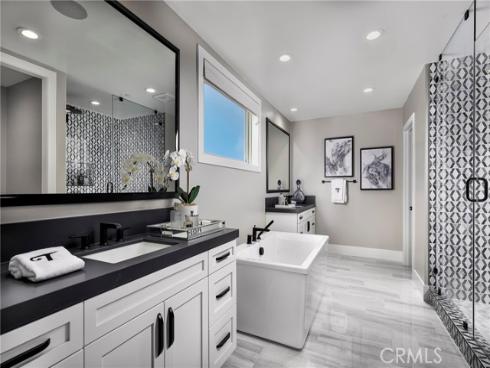 145  Apron  , Irvine, CA