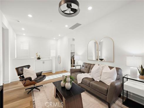 312  Merit  , Irvine, CA