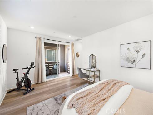 312  Merit  , Irvine, CA