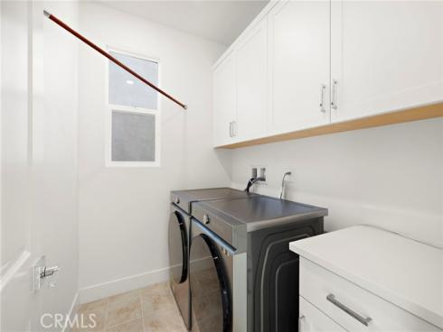 312  Merit  , Irvine, CA