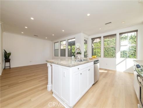 27  Maycrest  , Irvine, CA