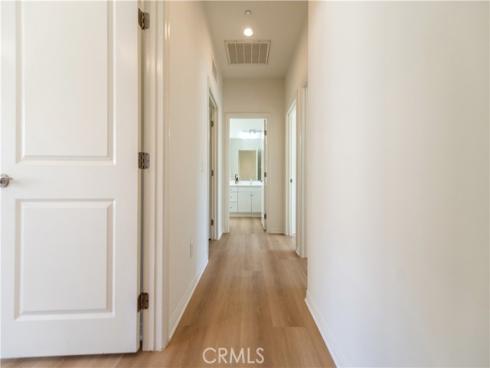 27  Maycrest  , Irvine, CA