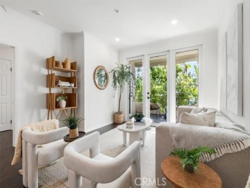 2233  Martin  216 , Irvine, CA