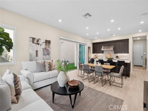 114  Source  , Irvine, CA