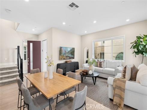 114  Source  , Irvine, CA