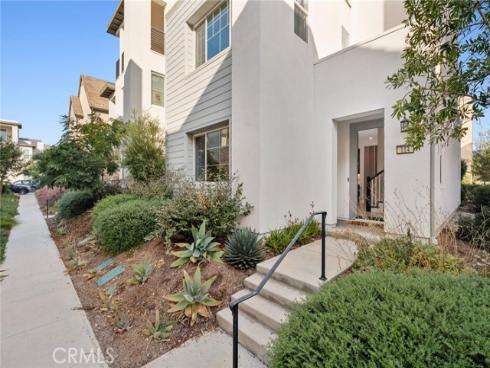 114  Source  , Irvine, CA