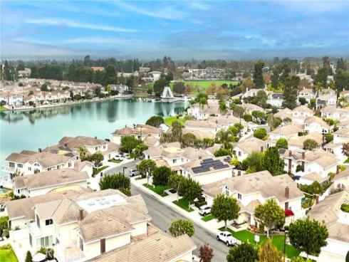 29  Cedarlake #53  , Irvine, CA