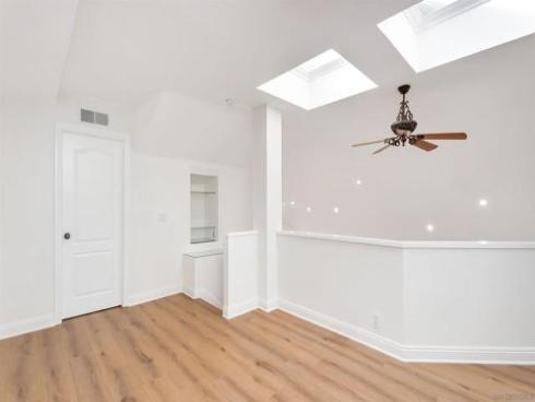 73  Lehigh Aisle  #71 , Irvine, CA