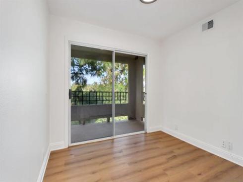 73  Lehigh Aisle  #71 , Irvine, CA