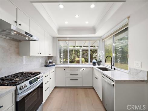 5071  Bayonne   Circle, Irvine, CA