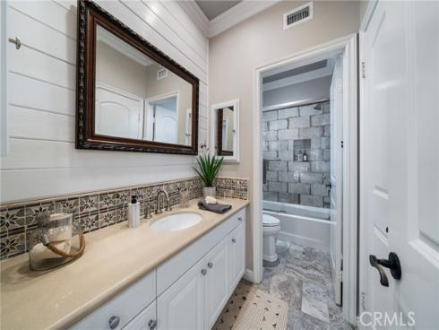 38  Upperbend  , Irvine, CA