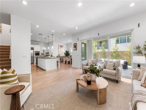 105  Shear  , Irvine, CA