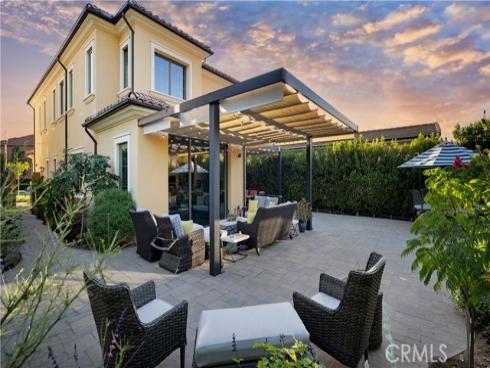 343  Paradiso  , Irvine, CA