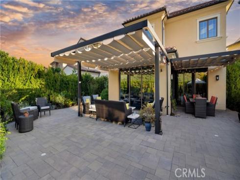 343  Paradiso  , Irvine, CA