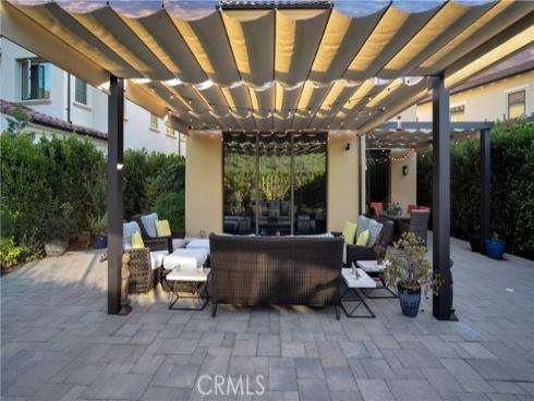 343  Paradiso  , Irvine, CA