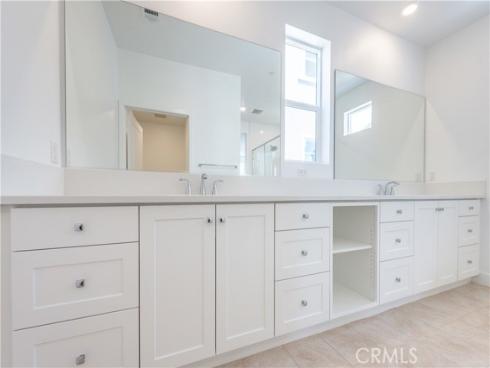 363  Proctor  , Irvine, CA