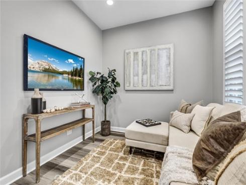 107  Copeland  , Irvine, CA