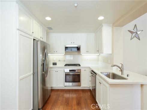 51  Olivehurst  , Irvine, CA