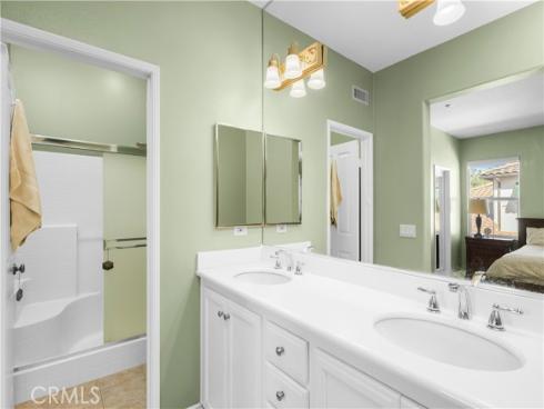 51  Olivehurst  , Irvine, CA