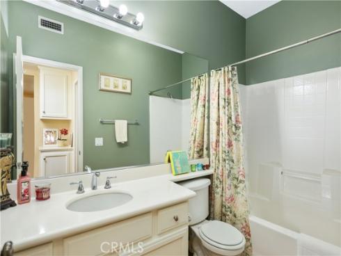 51  Olivehurst  , Irvine, CA