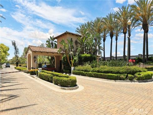 51  Olivehurst  , Irvine, CA