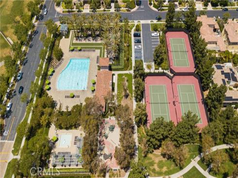 51  Olivehurst  , Irvine, CA