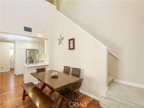 51  Olivehurst  , Irvine, CA