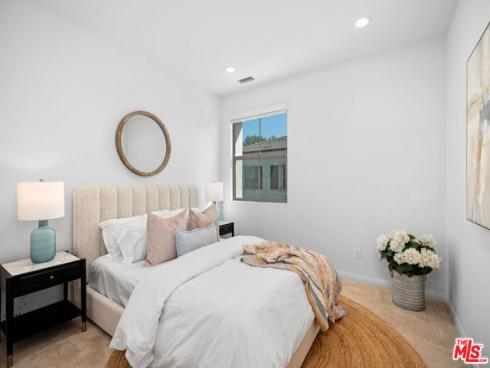 120  Okra  , Irvine, CA