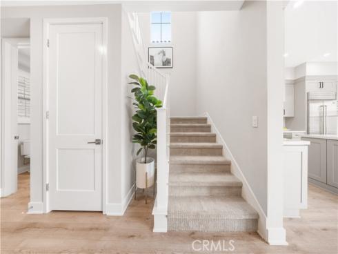 157  Fairgreen  , Irvine, CA